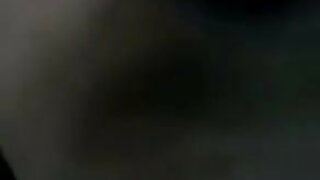 আমি একটি মহিলার কাছ থেকে সেক্স সম্পর্কে একটি বই গ্রহণ এবং অনুশীলন যেতে প্রস্তাব বাসর রাতের সেক্স ভিডিও
